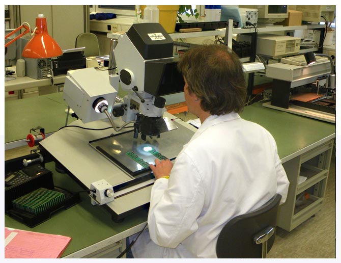 optical check of solder joints by microscope - TUCHSCHERER ELEKTRONIK GMBH