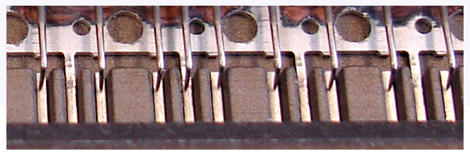 Nadelkontaktierung für TO92 Bausteine im Streifen Nadelkontaktierung für TO92 Bausteine im Streifen